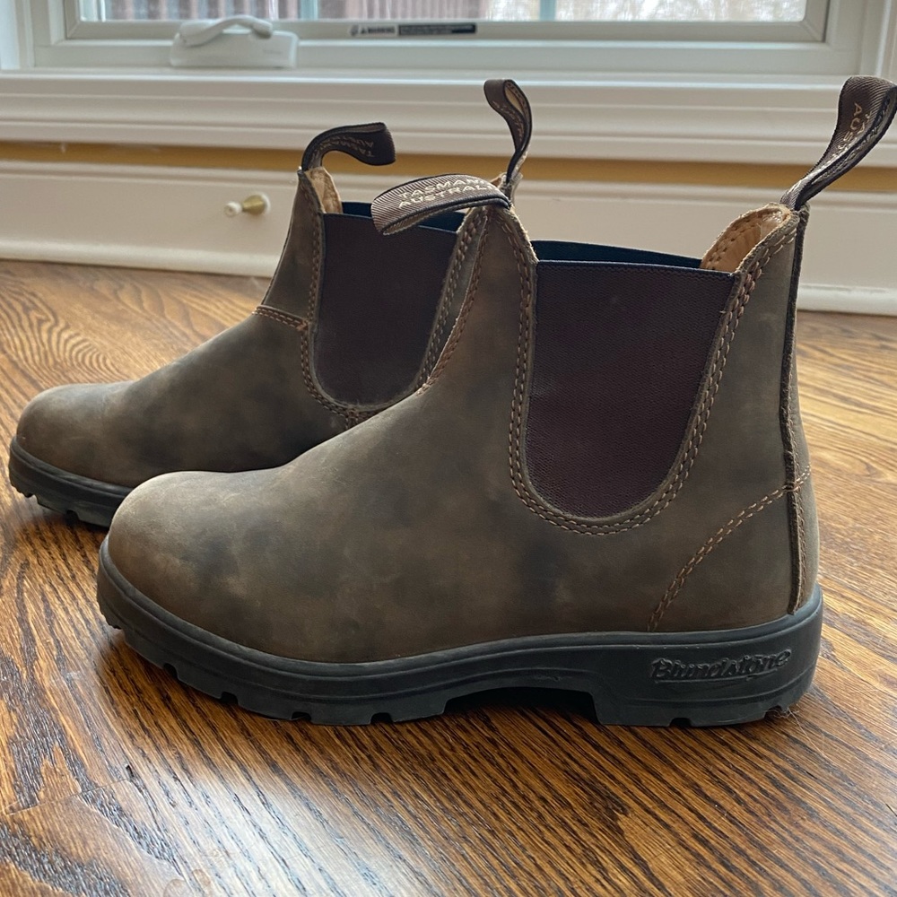 Women’s Rustic Brown 585 Blundstone Boots AU 3.5 (US 6.5)